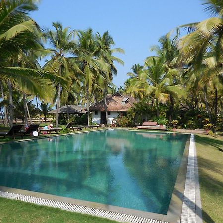 คานาน บีช รีสอร์ท Nileshwar ภายนอก รูปภาพ