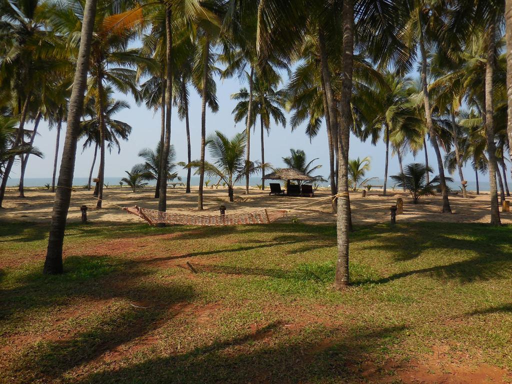 คานาน บีช รีสอร์ท Nileshwar ภายนอก รูปภาพ