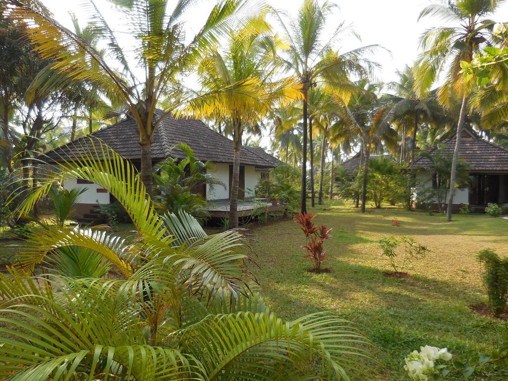 คานาน บีช รีสอร์ท Nileshwar ภายนอก รูปภาพ