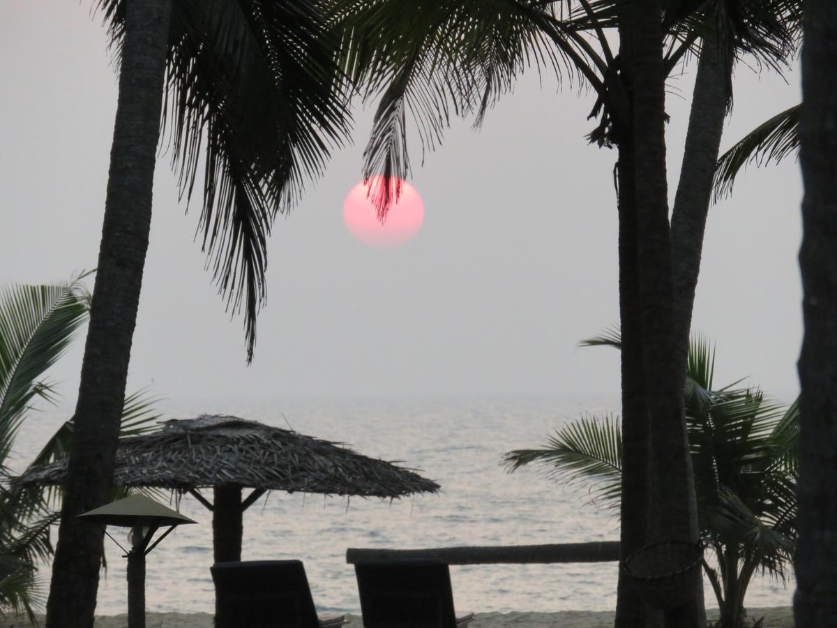 คานาน บีช รีสอร์ท Nileshwar ภายนอก รูปภาพ