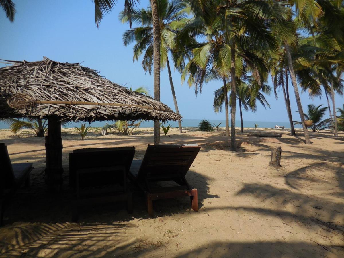 คานาน บีช รีสอร์ท Nileshwar ภายนอก รูปภาพ